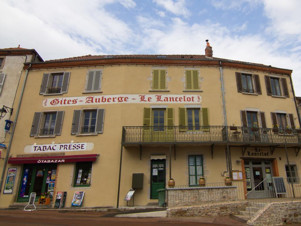 Gites Le Lancelot Ambierle Exteriér fotografie