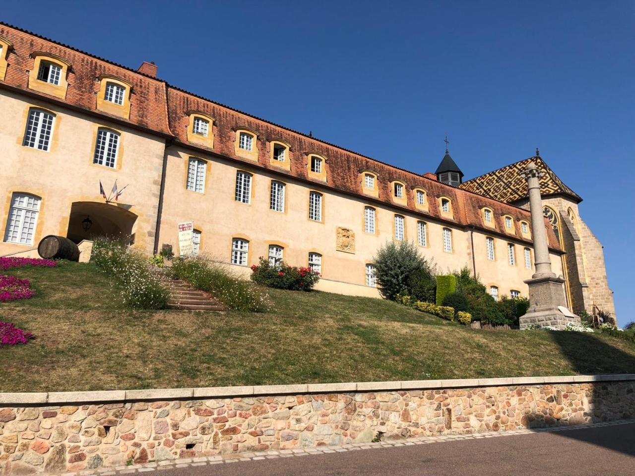 Gites Le Lancelot Ambierle Exteriér fotografie
